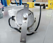 HKPP12-30事故兩級(jí)跑偏傳感器化工廠跑偏開(kāi)關(guān)銷(xiāo)售